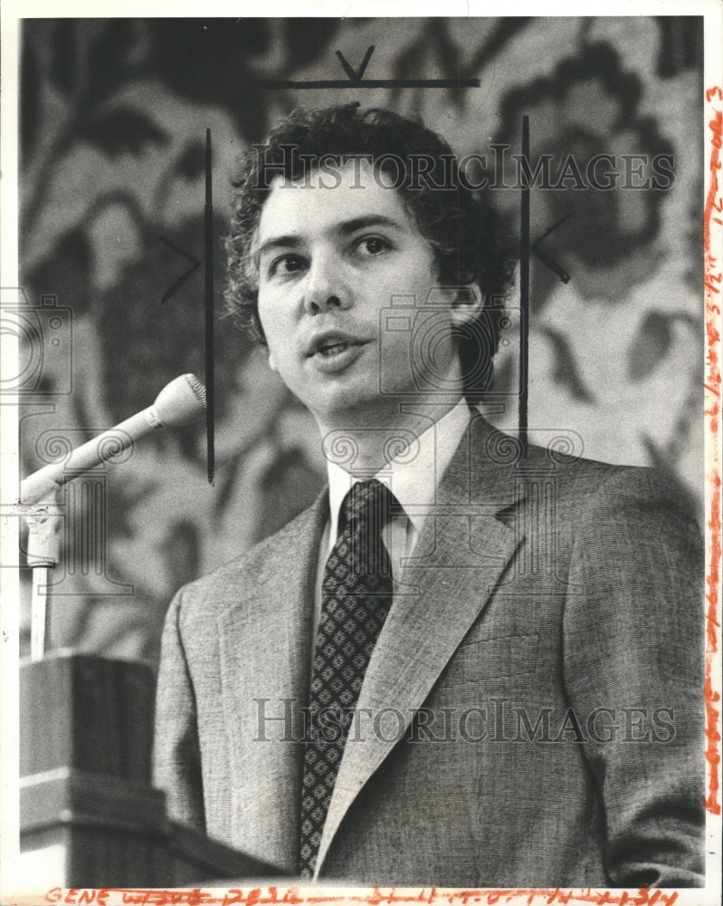 1981 Press Photo Eugene Keilien - Financial Advisor - RRW36109 - Historic Images