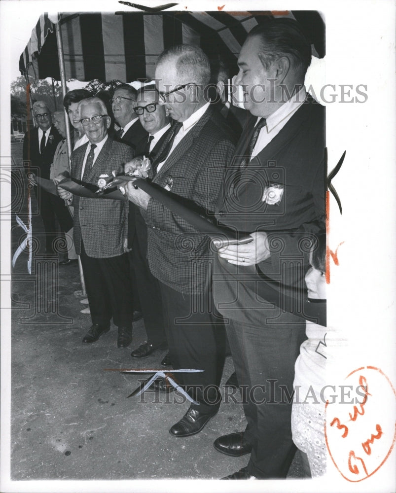 1967 Press Photo STATE FAIR RIBBON CUTTING - RRW36299 - Historic Images