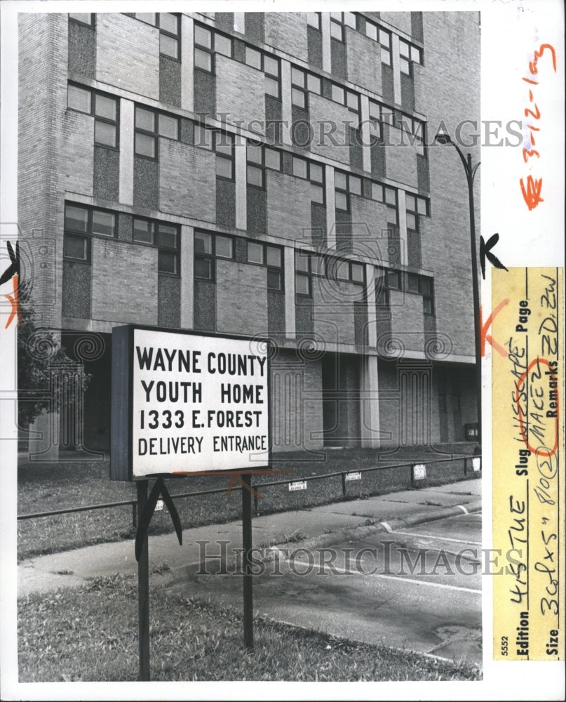 1975 Press Photo Wayne County Youth Home Sign - RRW36345 - Historic Images