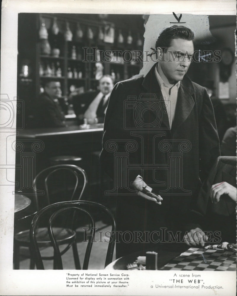 1947 Press Photo Actor Edmund Brien Scene Web - RRW36535 - Historic Images