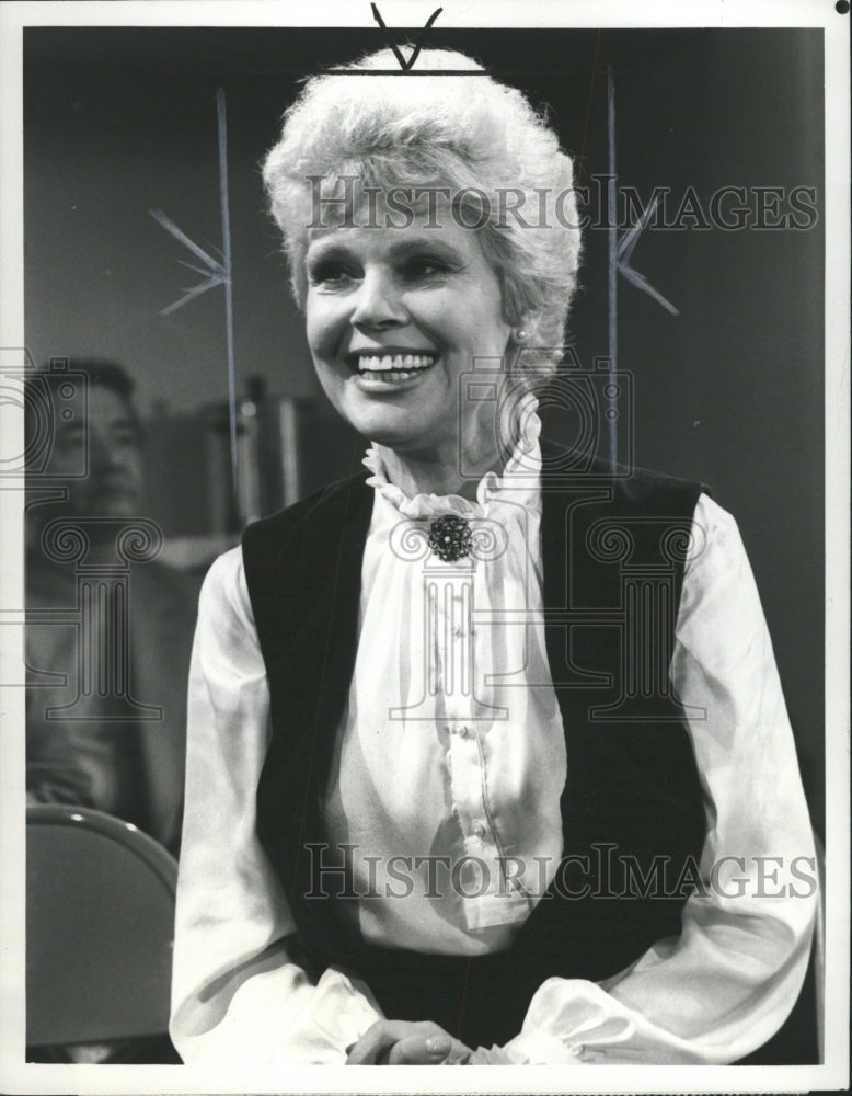 1982 Press Photo Betsy Palmer World Turn - RRW36675 - Historic Images