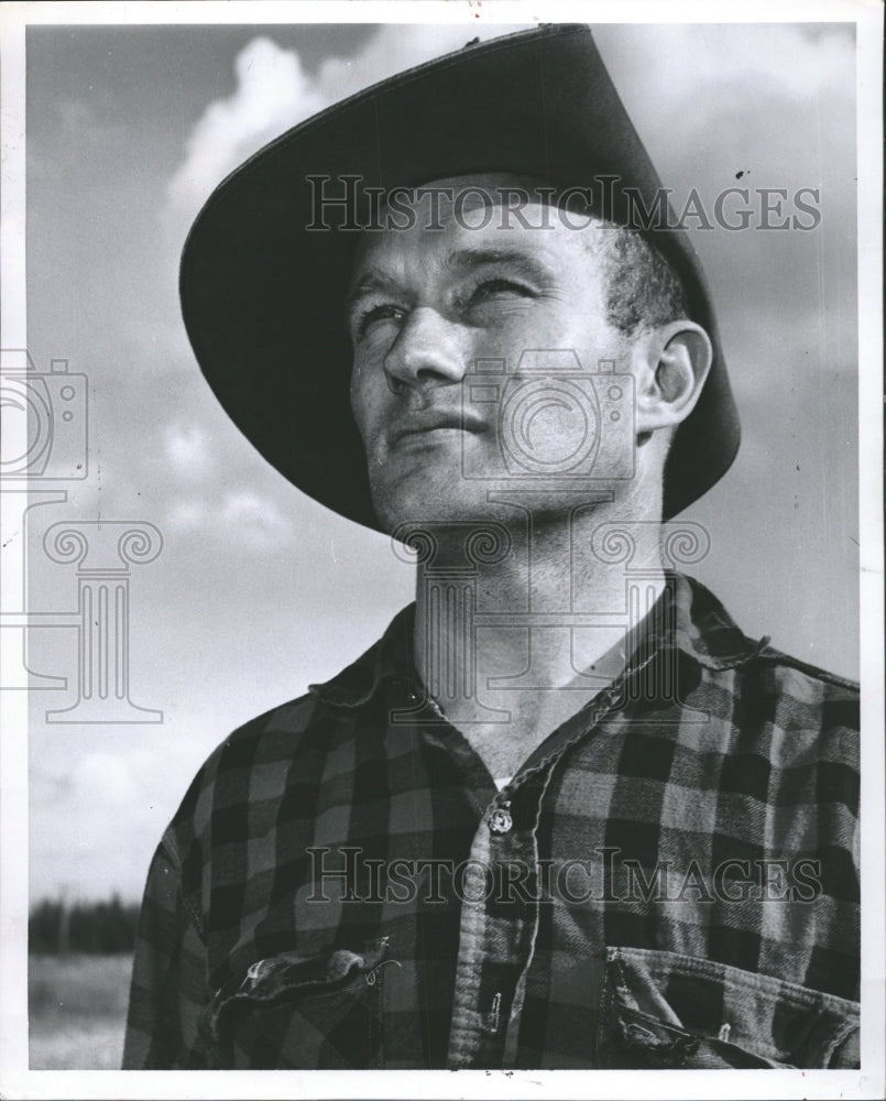 1961 Press Photo Terry Whitfirld Canadian Wilds - RRW36699 - Historic Images