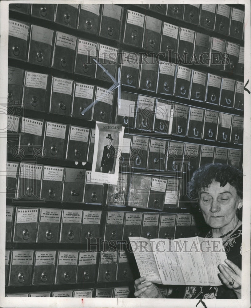 1948 Press Photo Leah Simpson Marshall Record Keeper - RRW36809 - Historic Images