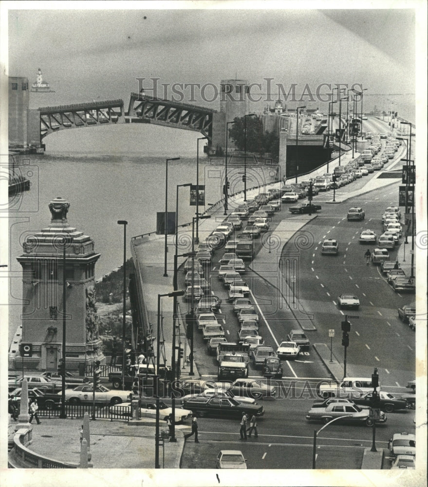 1977 Press Photo Lake Shore Drive Bridge Chicago - RRW36851 - Historic Images