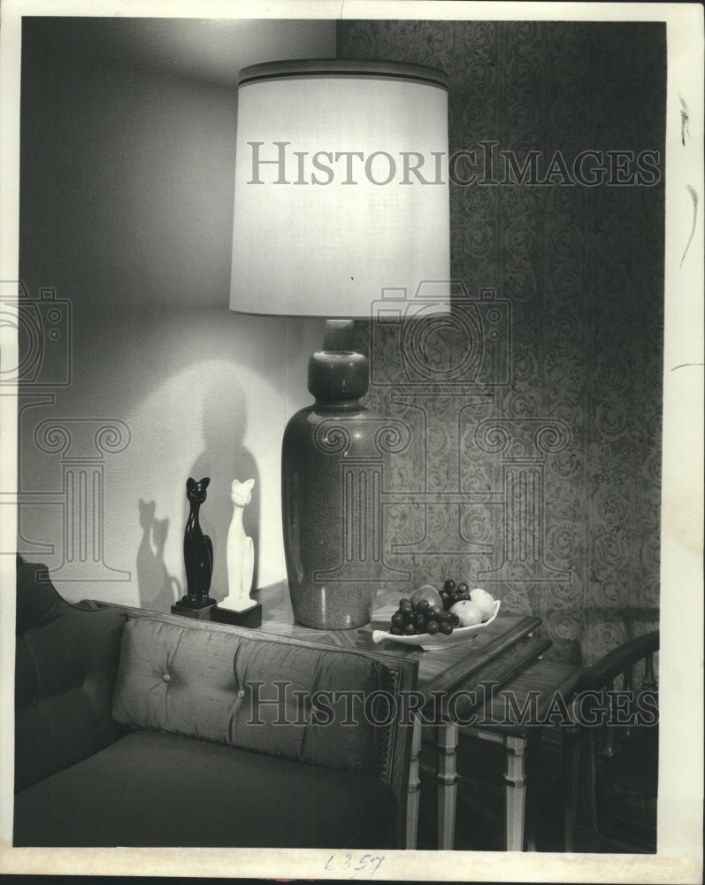 1963 Press Photo Ceramic table lamps. - RRW36915 - Historic Images