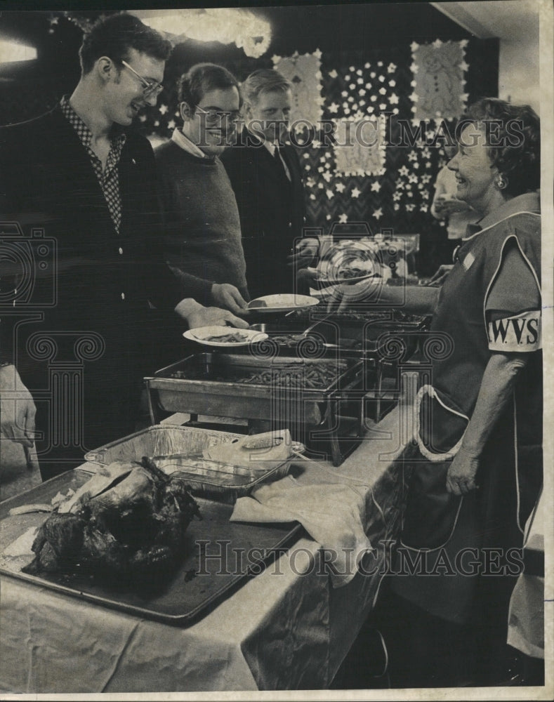 1974 Press Photo USO Christmas Dinner Chicago - RRW37011 - Historic Images