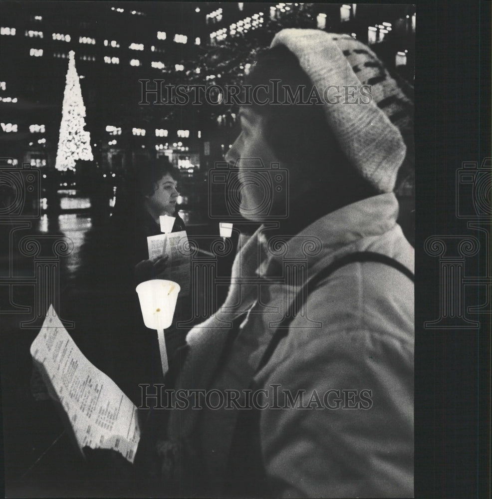 1974 Press Photo United Farm Workers Candlelight March - RRW37161 - Historic Images