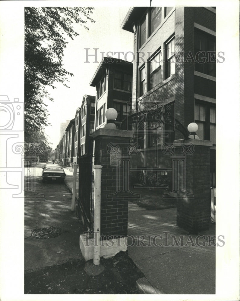 1979 Press Photo Apartment Hyde Park East View - RRW37219 - Historic Images