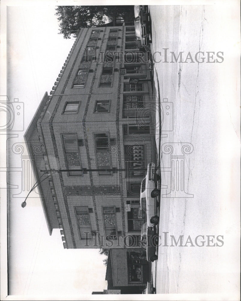 1968 Press Photo Illegal Housing Apartments Chicago - RRW37537 - Historic Images