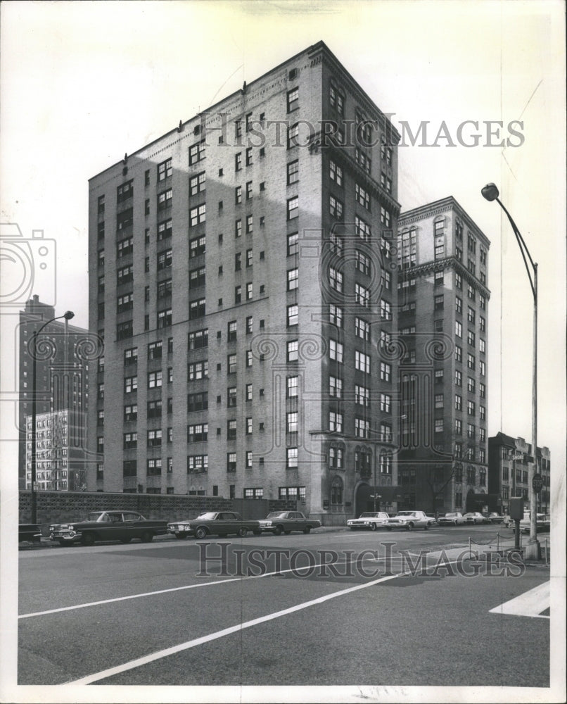 1964 Press Photo Section 220 Park Shore Apartments - RRW37551 - Historic Images