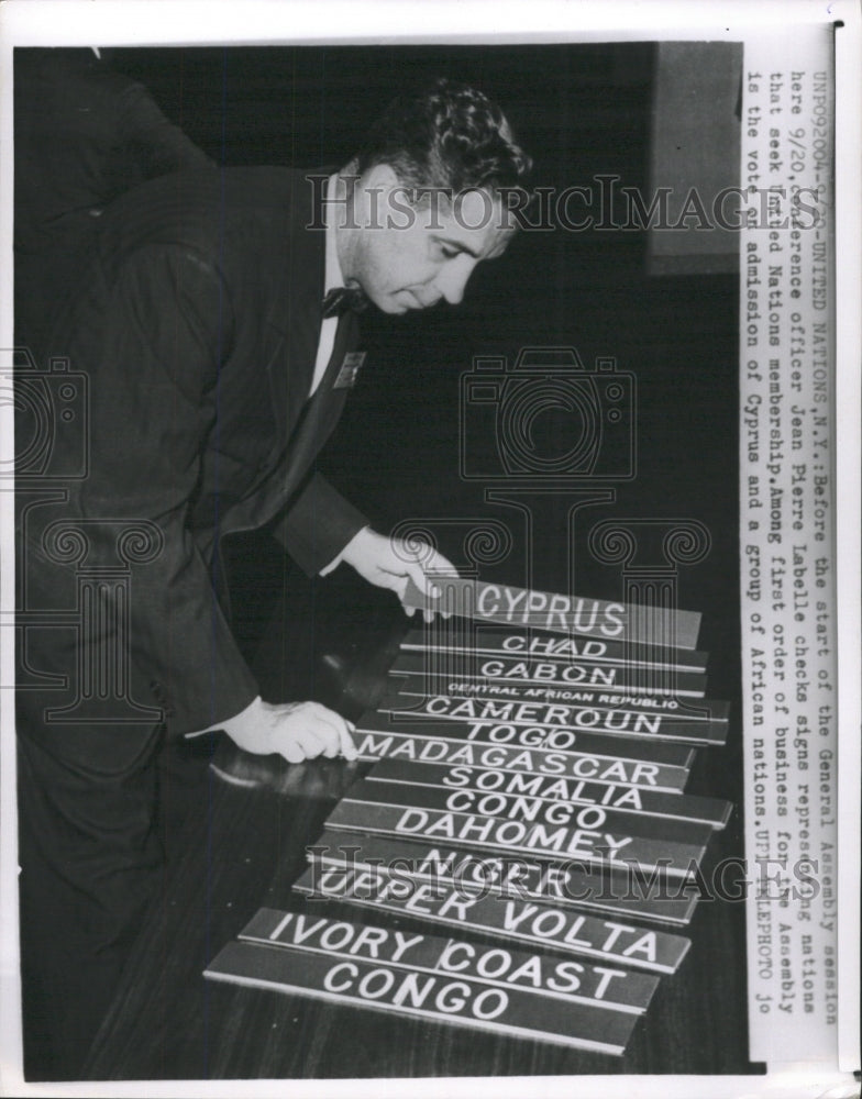 1960 Press Photo Jean Pierre Labelle conference officer - RRW37831 - Historic Images