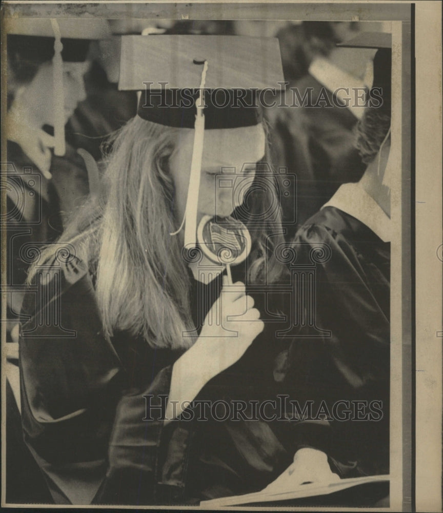 1975 Press Photo Indiana Univ Lollipop Rite Passage - RRW37975 - Historic Images