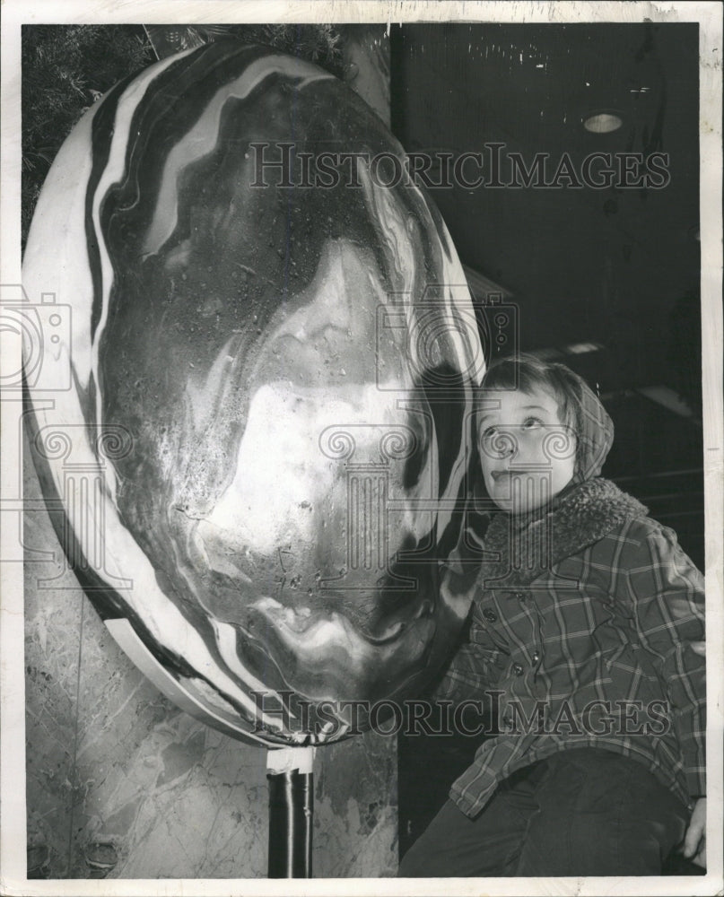 1961 Press Photo Oak Park Largest Lollipop Pollock - RRW37977 - Historic Images