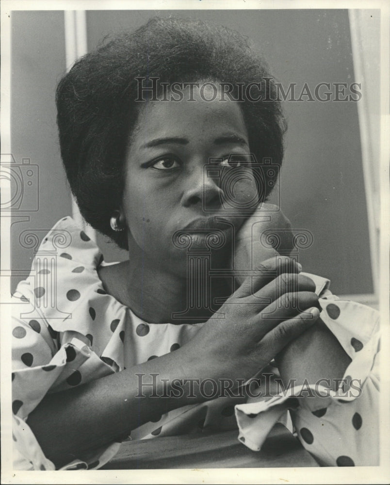 1965 Press Photo Vernelle Johnson Peace Corps Teacher - RRW38041 - Historic Images