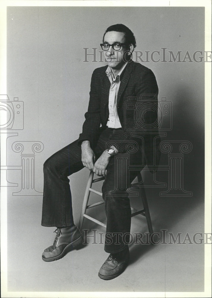 1981 Press Photo Woody Allen look-alike Bob Shapiro - RRW38163 - Historic Images