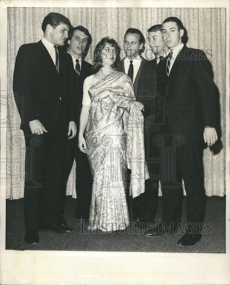 1966 Press Photo Peace Corps Volunteers Linda Salsman - RRW38245 - Historic Images