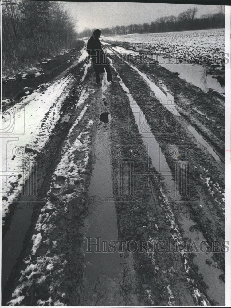 1974 Press Photo Dirt Roads/Mud/Pembroke Illinois - RRW38303 - Historic Images