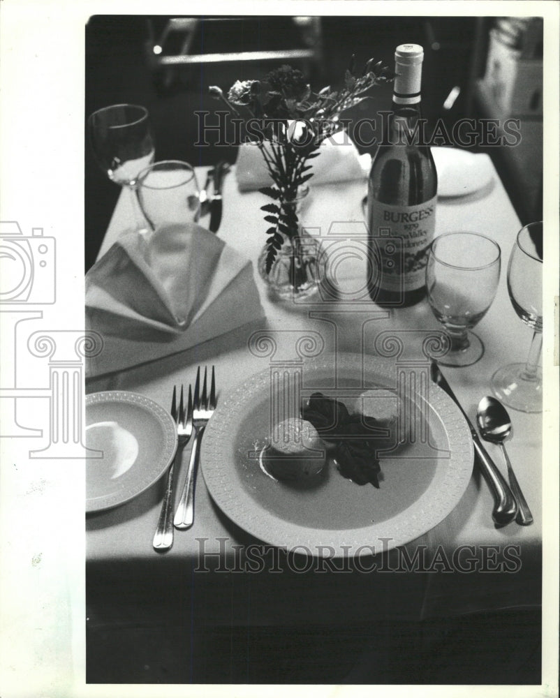 1982 Press Photo Chef Bernard Lafon - RRW38515 - Historic Images