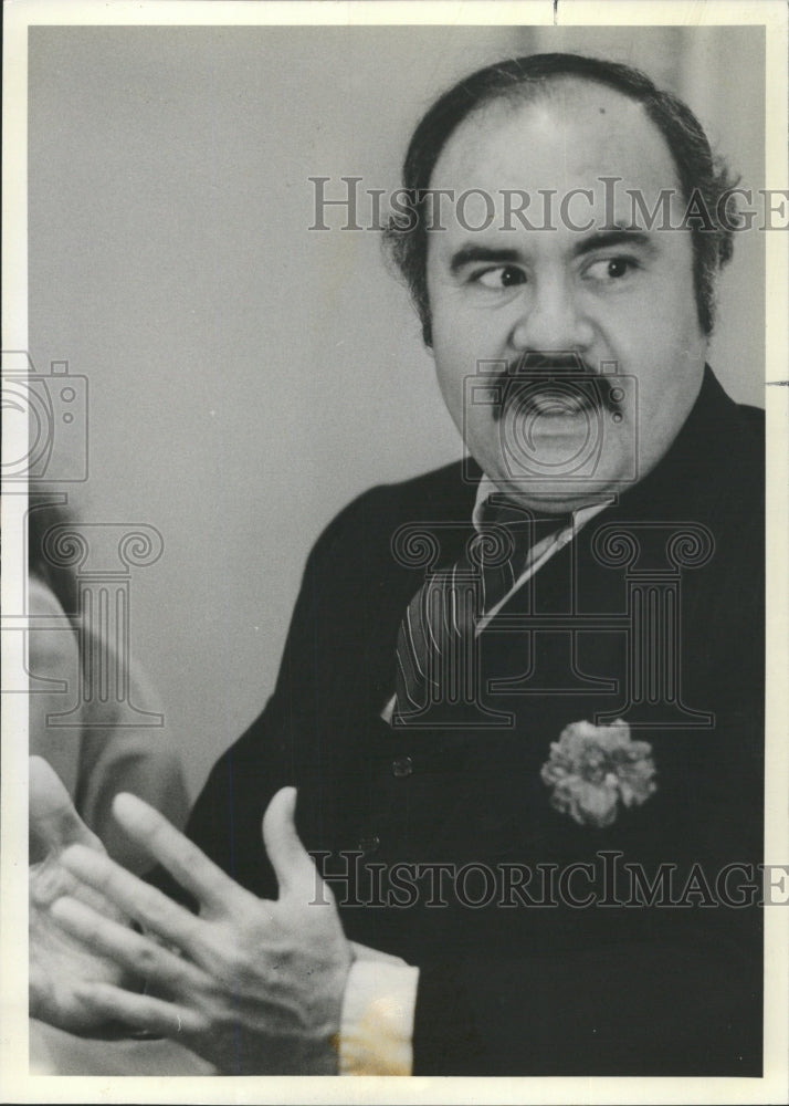 1981 Press Photo Tony Bonilla - RRW38553 - Historic Images
