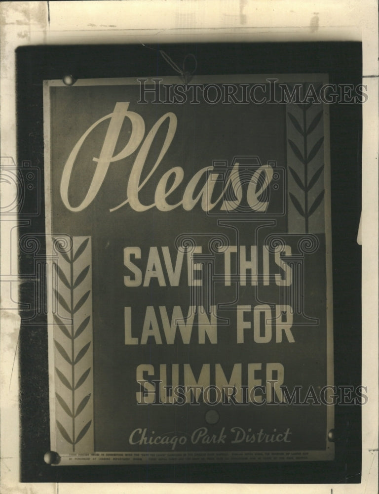 None Press Photo Please save this lawn for Summer - RRW38631 - Historic Images