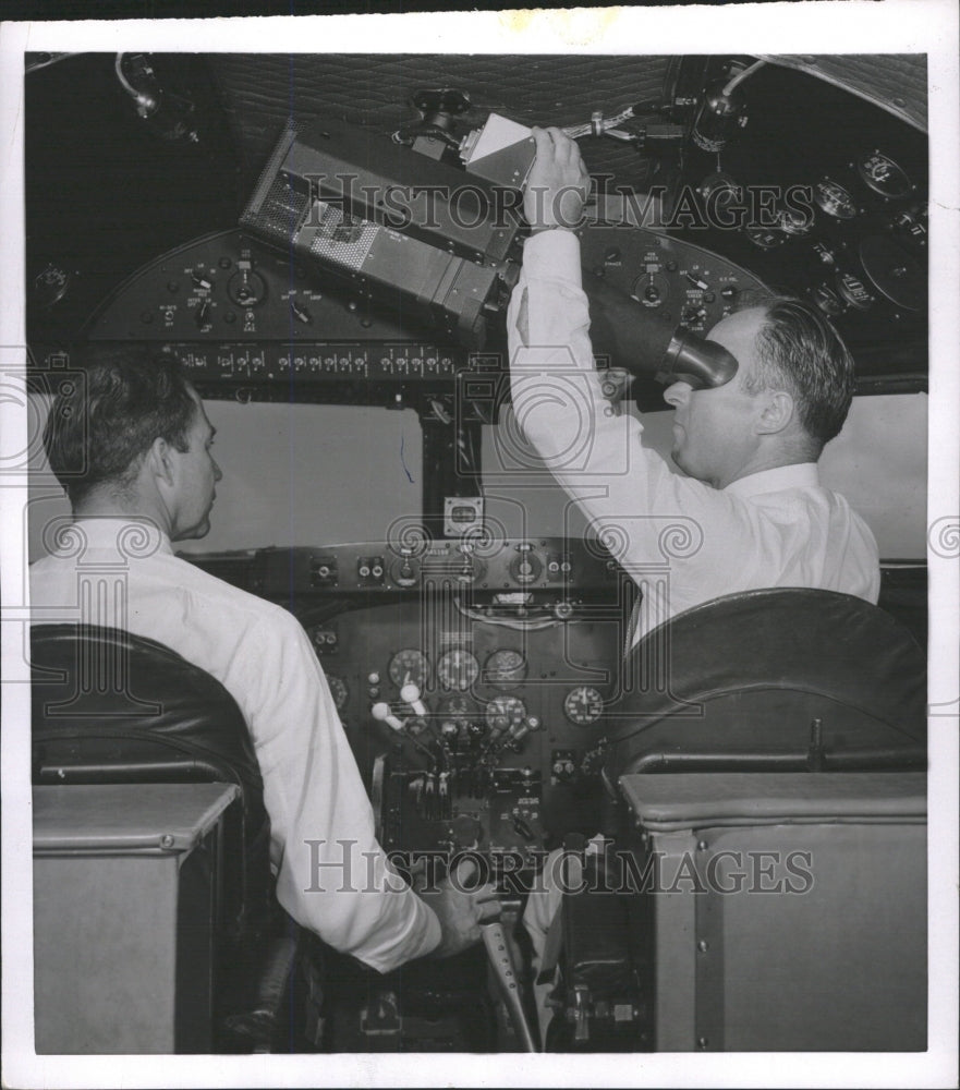 1954 Press Photo New Radar Device Bendix Aviation Corp - RRW38755 - Historic Images