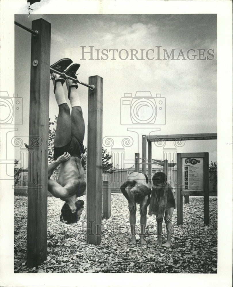 1982 Press Photo Mike Dimaggio Country Homes Creekside - RRW38963 - Historic Images