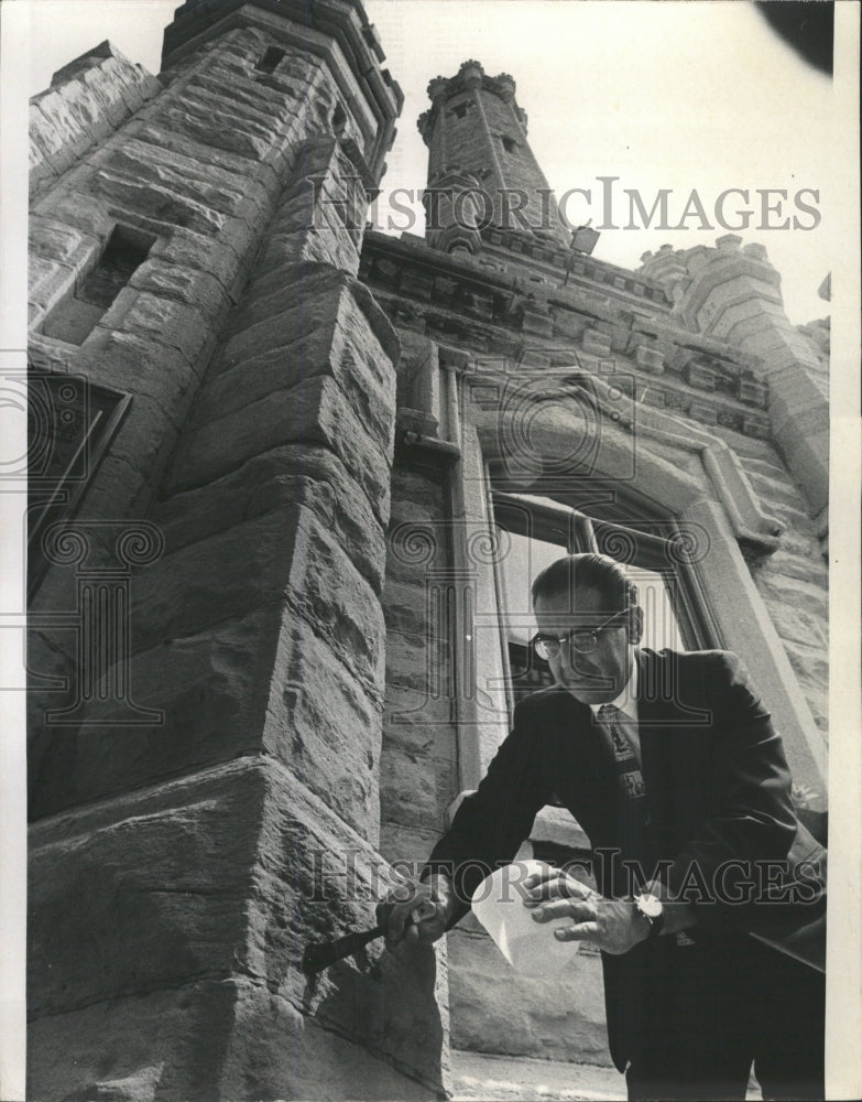 1989 Press Photo Chicago Water Tower 100 Years - RRW39109 - Historic Images