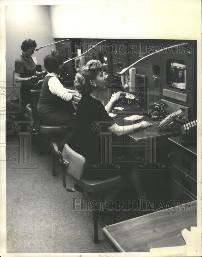 1963 Press Photo Union National Bank Television Cameras - RRW39269 - Historic Images