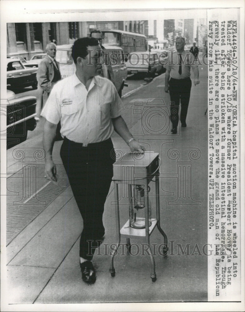 1964 Press Photo Hospital Machinery President Hoover - RRW39523 - Historic Images