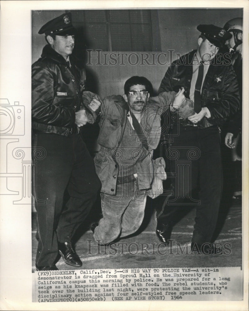 1964 Press Photo Campus Demonstrator Sproul Hall Sit - RRW39661 - Historic Images