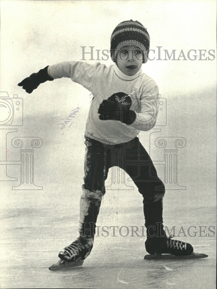 1980 Press 5yr-old Competes In National Speed Skating - RRW39803 - Historic Images