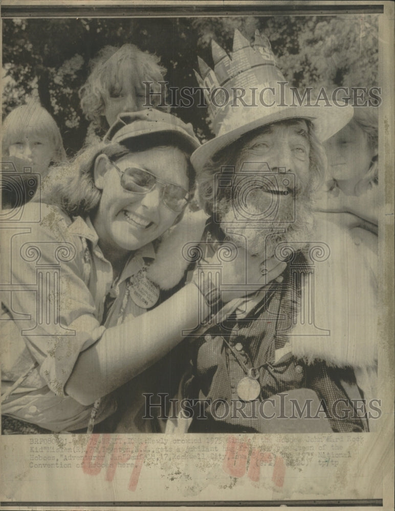 1975 Press Photo Hobos Dressed in Costumes - RRW40057 - Historic Images