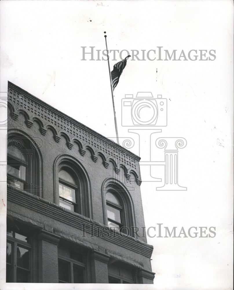 1963 Press Photo Detroit Edison Wellington Blvd John - RRW40139 - Historic Images