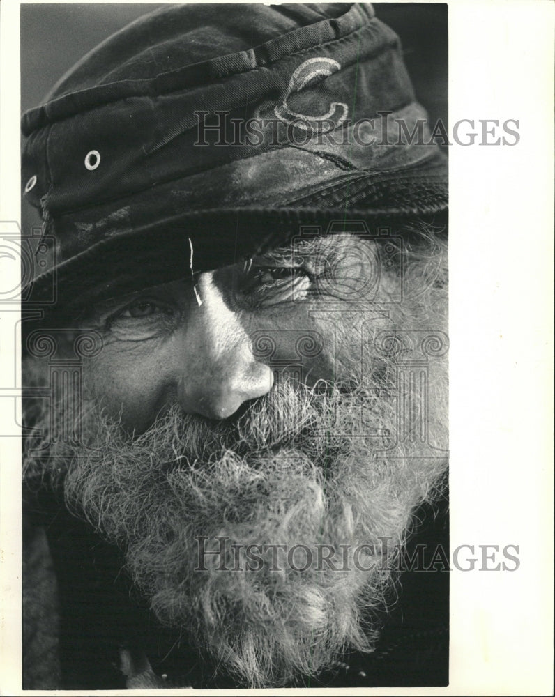 1987 Press Photo Homeless Urban Mountain Man - RRW40449 - Historic Images