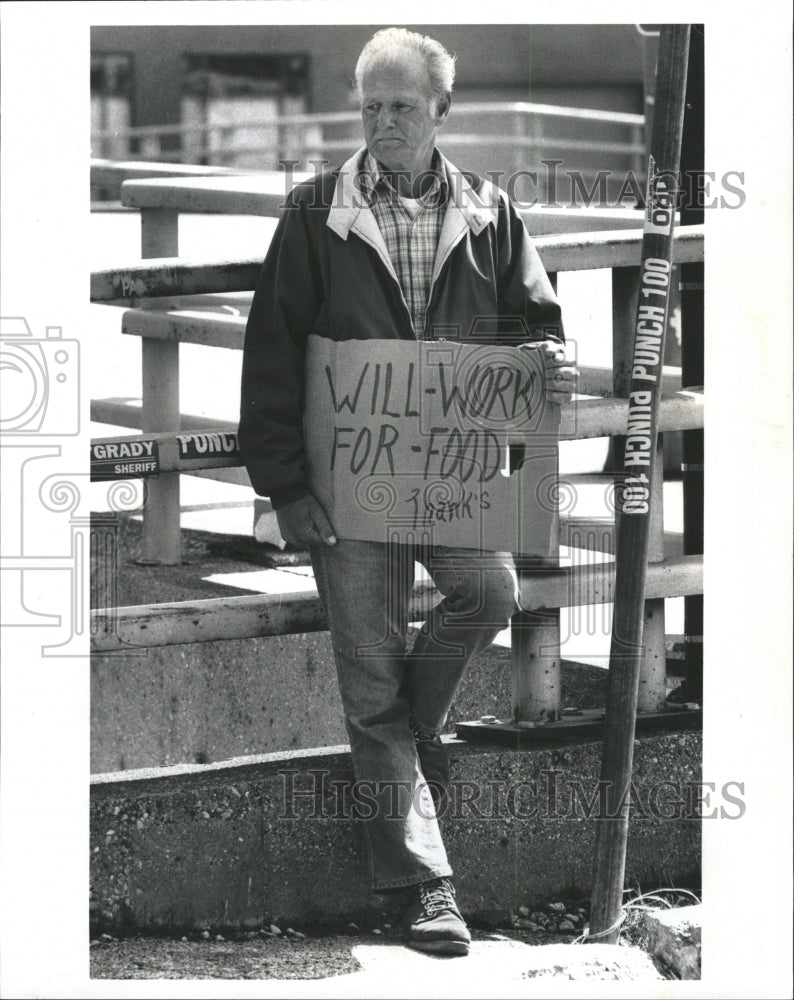 1991 Press Photo Homeless Man - RRW40473 - Historic Images