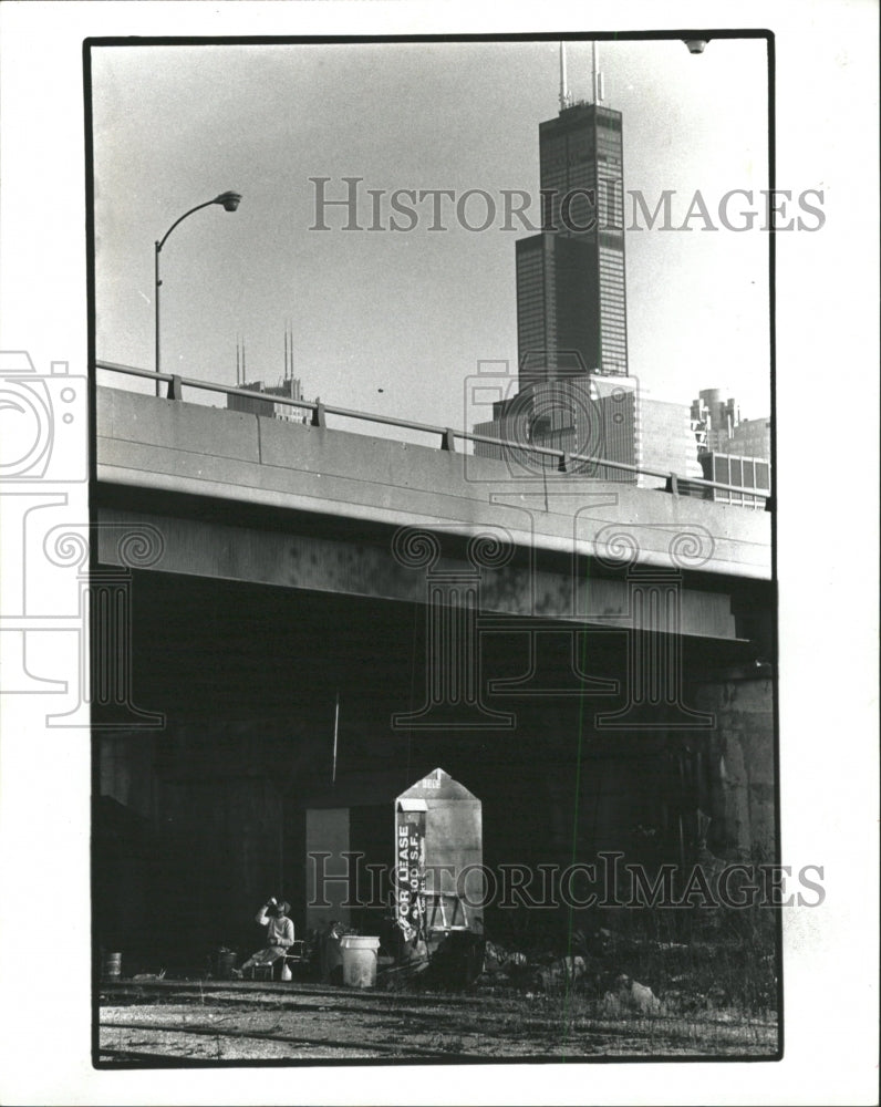 1996 Press Photo Robert Davis community homeless loop - RRW40475 - Historic Images