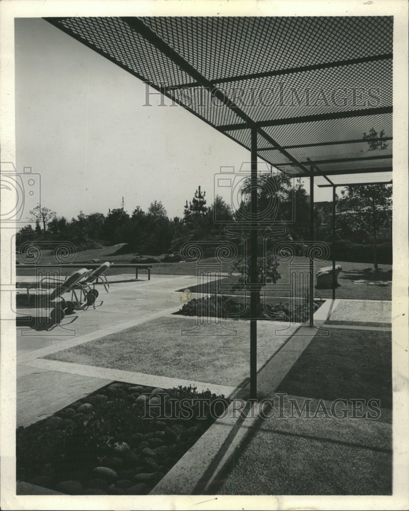 1961 Press Photo Strikie surface Patio Imdedding pebble - RRW40637 - Historic Images