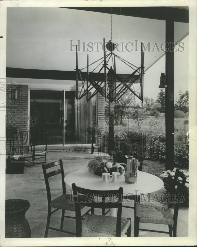 1964 Press Photo Covered patio dinning room glass yard - RRW40639 - Historic Images