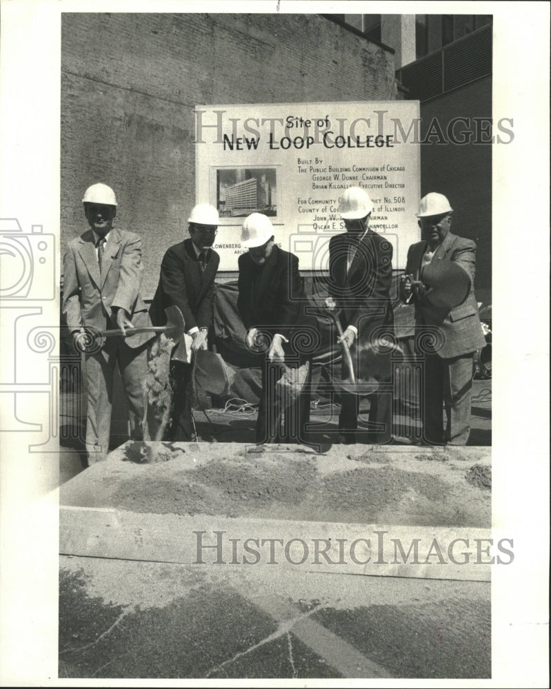 1980 Press Photo Loop College building Wabash ground - RRW41061 - Historic Images