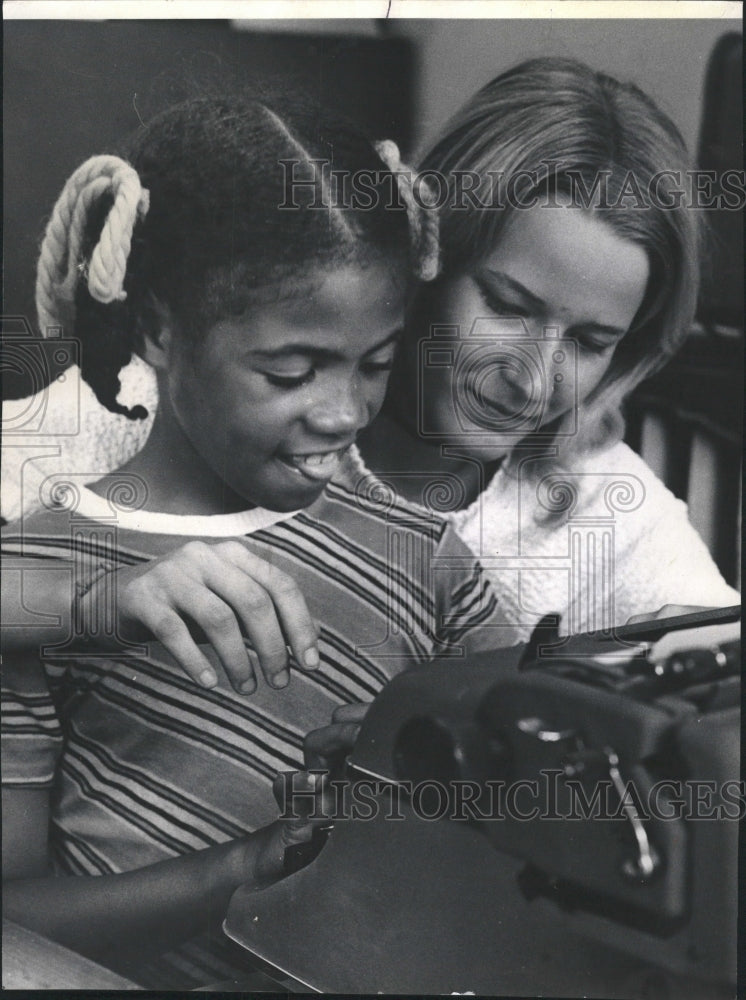 1969 Press Photo People School YWCA Sheriden - RRW41121 - Historic Images