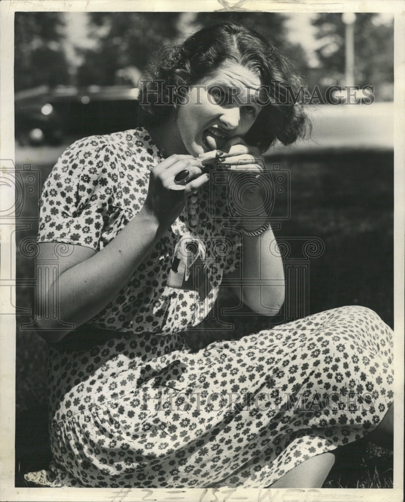 1941 Press Photo Edythe Pearsall Dear born Black White - RRW41215 - Historic Images