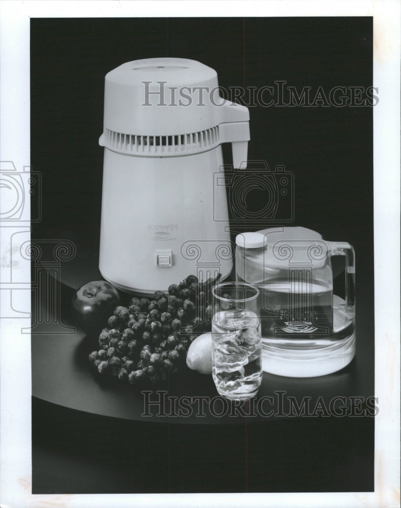 1990 Press Photo Virus Ecopure Distiller Bacteria - RRW41309 - Historic Images