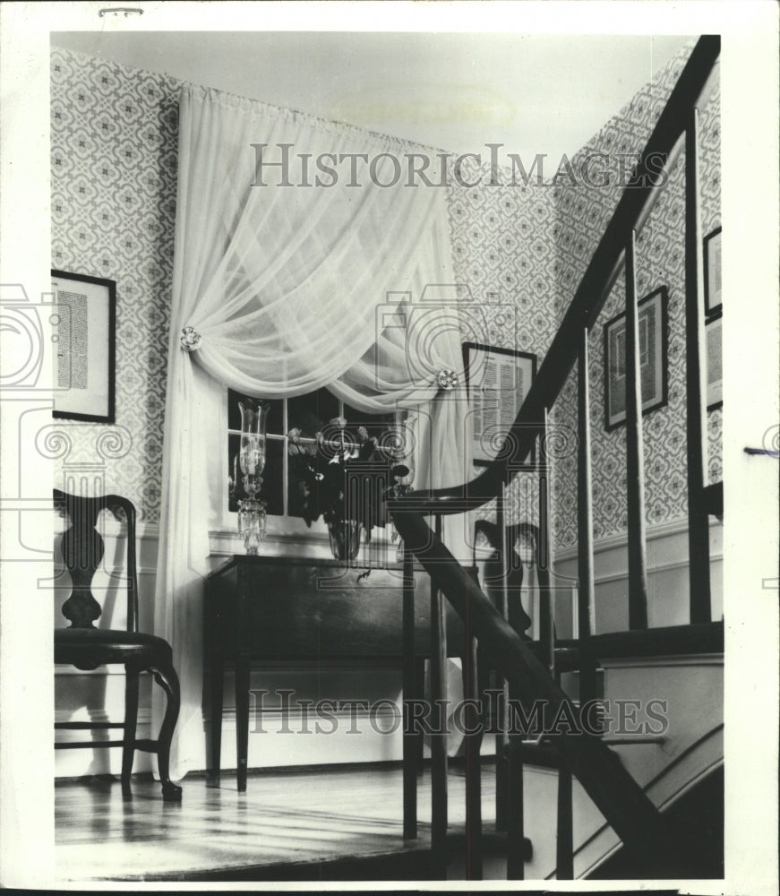 1983 Press Photo Country treatment Motif Stairwell - RRW41327 - Historic Images