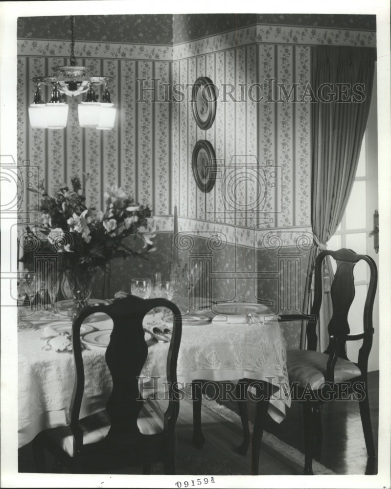 1991 Press Photo Victorian Style Wall Covering Dining - RRW41353 - Historic Images