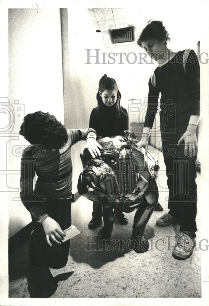 1980 Press Photo Art Institute Touch Tactile Galery - RRW41387 - Historic Images