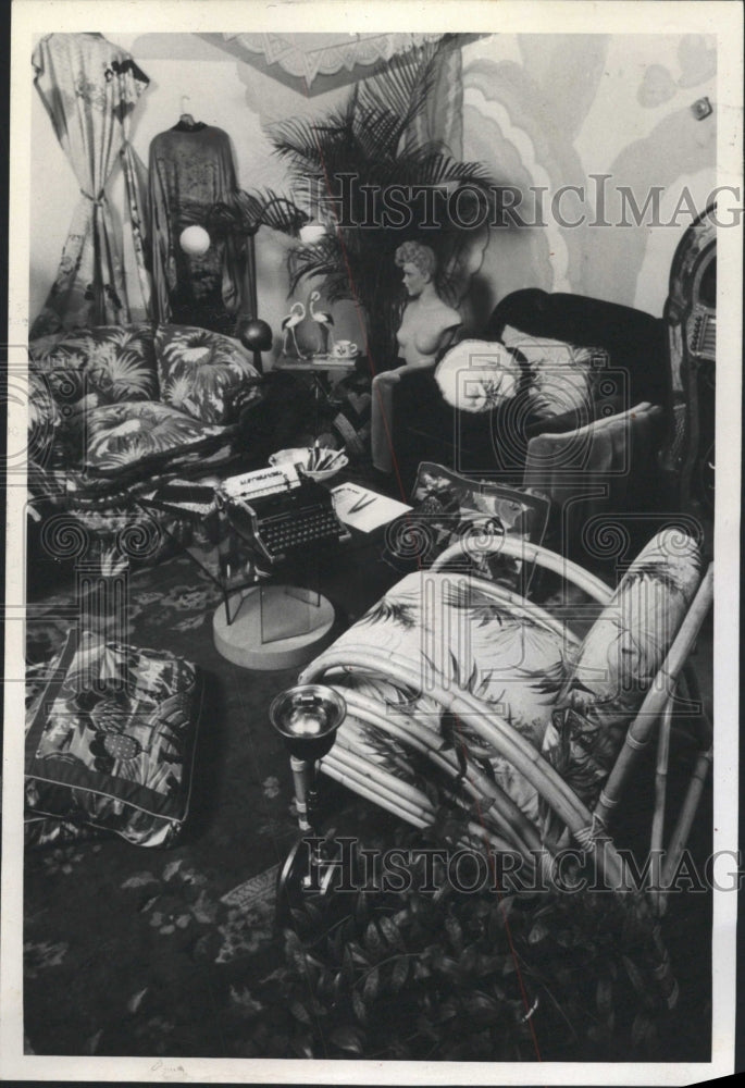 1980 Press Photo Art Decoration Items - RRW41525 - Historic Images