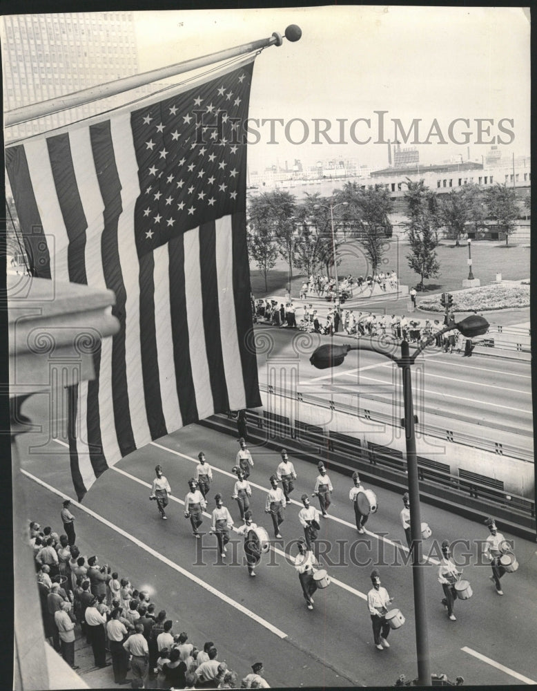 1960 Press Photo 100,000 See State Legion Parade - RRW41623 - Historic Images