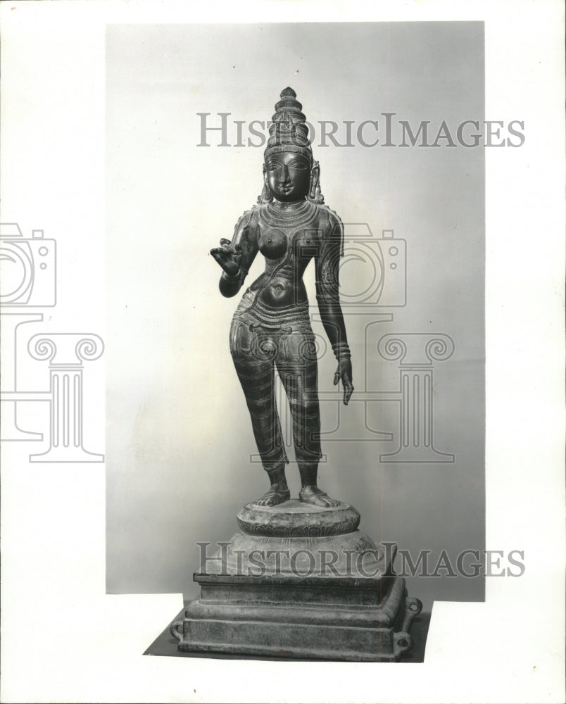 1965 Press Photo Indian Bronze Sculpture Art Institute - RRW41763 - Historic Images