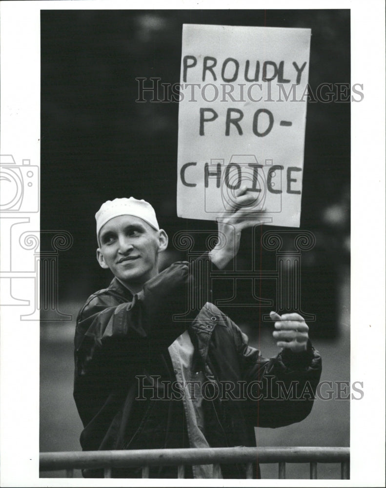 1993 Press Photo Kathy Abortion Cook County Hospital - RRW41807 - Historic Images