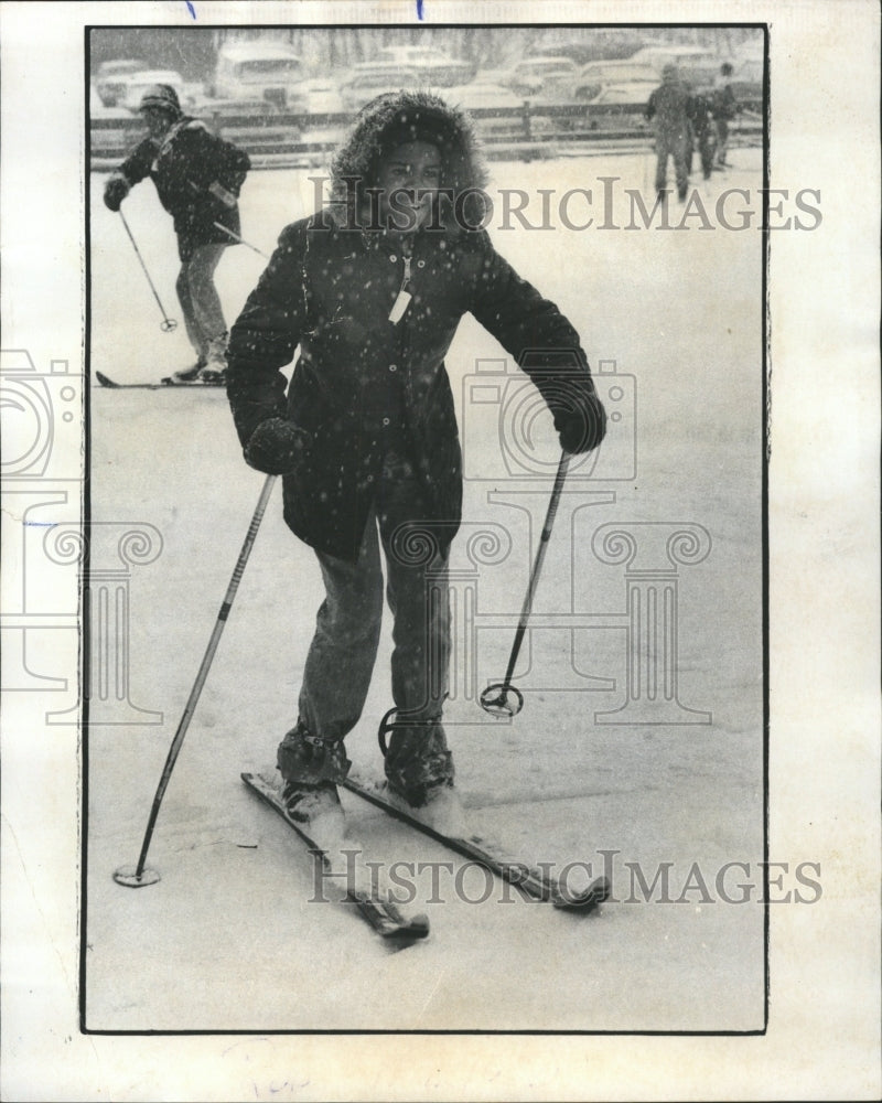 1975 Press Photo Rod Harris Skiing Area Lisle Run Green - RRW42121 - Historic Images